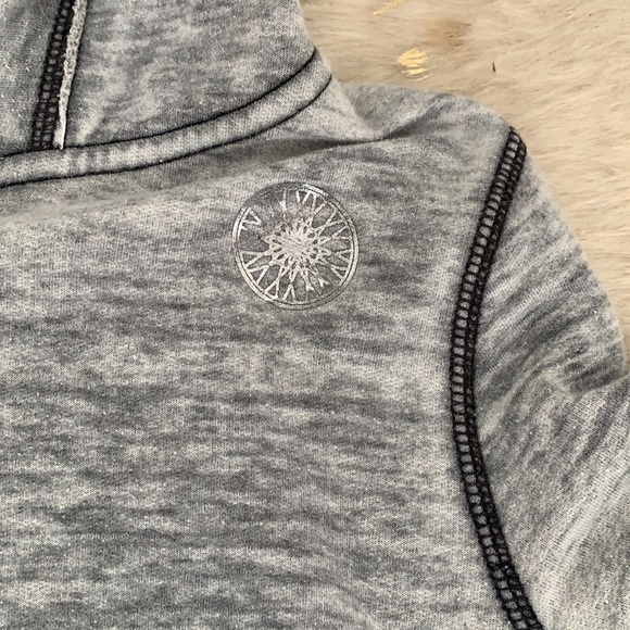 SoulCycle Pullover Hoodie Medium - Picture 5 of 6